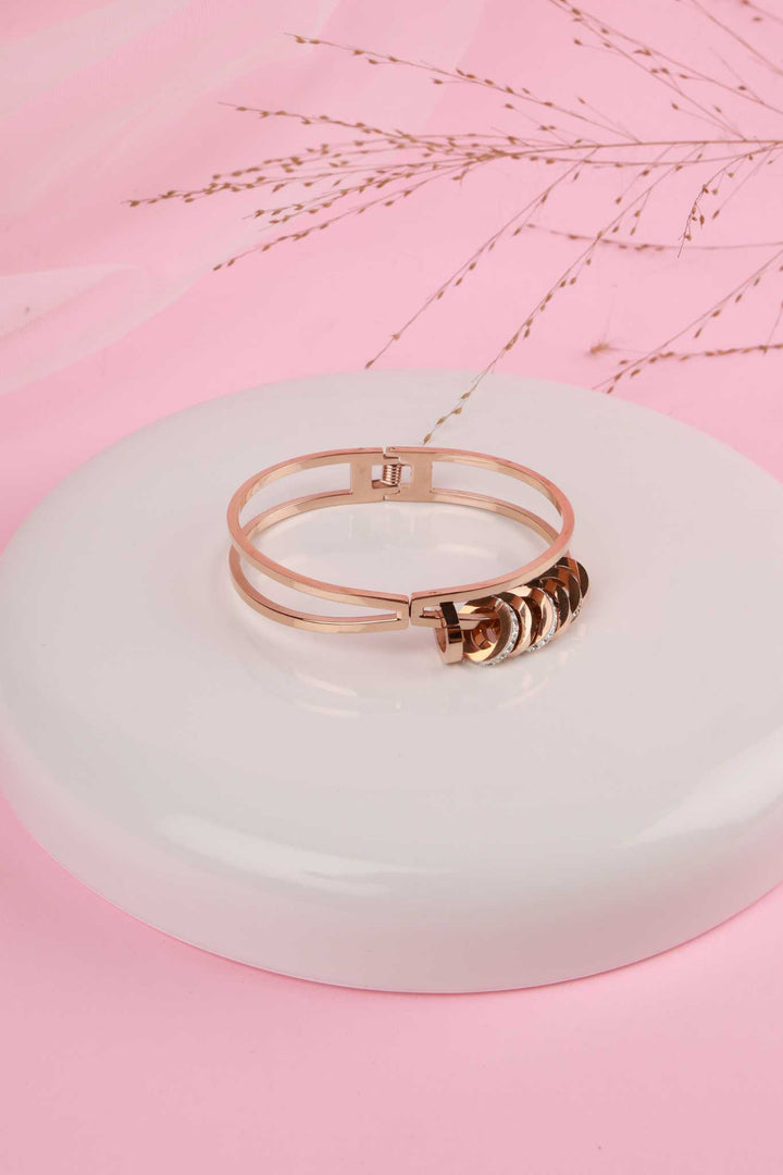 Orbit Charm Kada